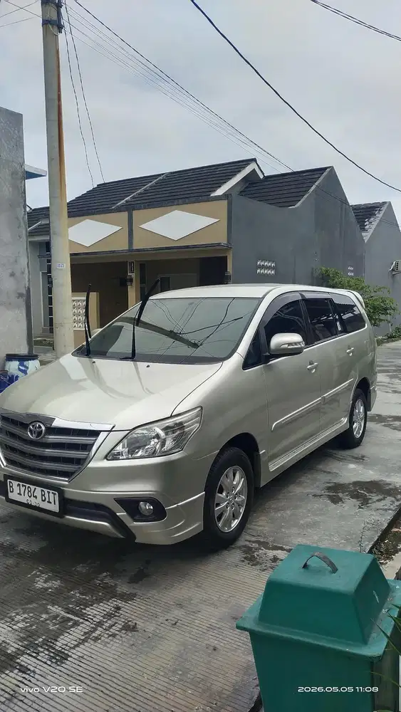 Toyota Kijang Innova 2014 Bensin