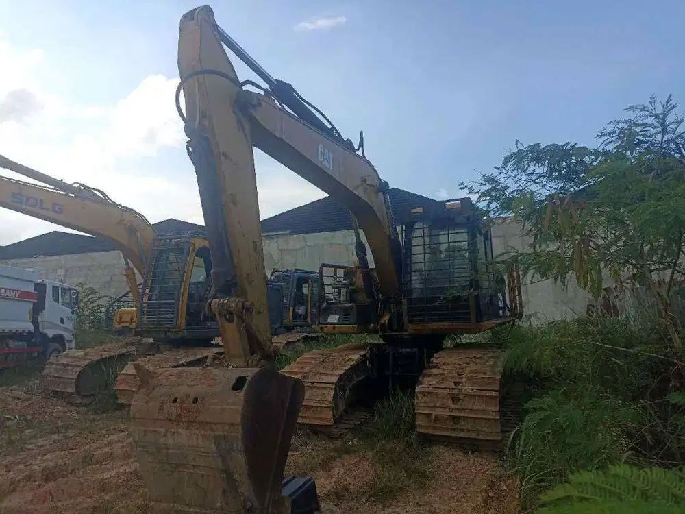 JUAL 2 UNIT CATERPILLAR EXCAVATOR 313D2LGP TAHUN 2016 - KONDISI AS IS