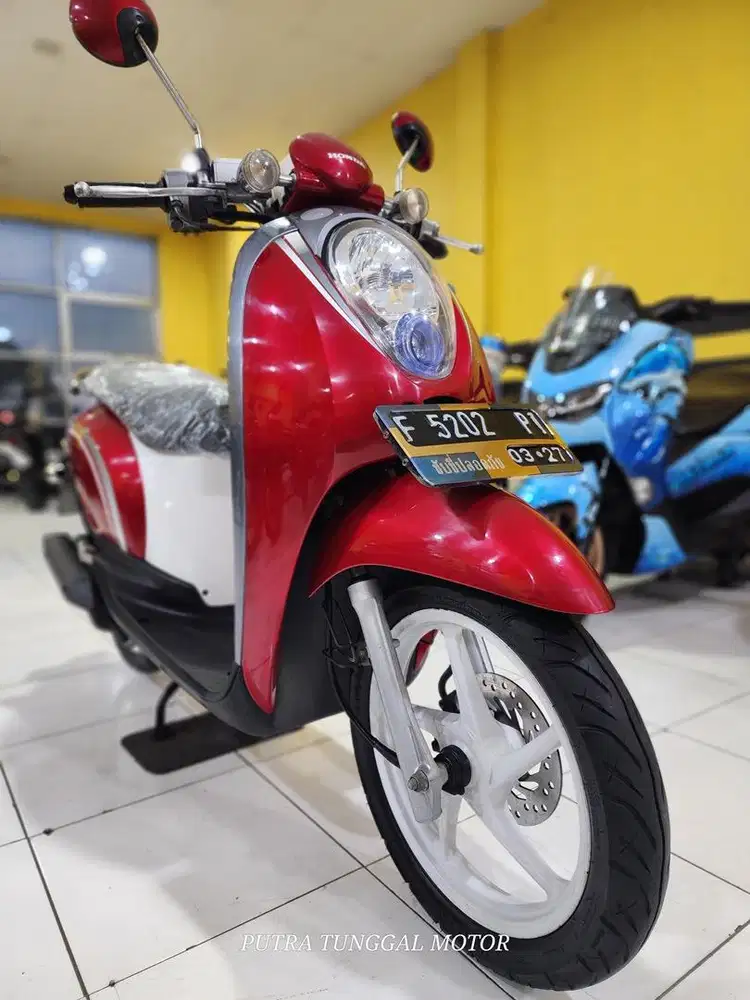 HONDA SCOOPY OLD 2012