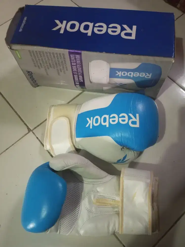 Sarung Tinju Reebok Boss