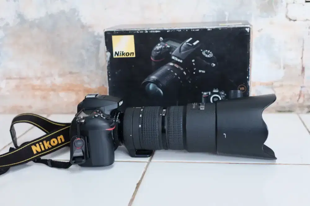 Nikon D7100 Lensa Tele AFD 80 200MM F2.8 Gen III