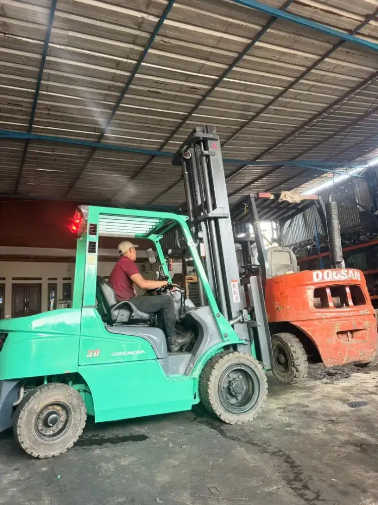 Forklift Mitsubishi 2,5 Ton,Manual,Tiang 5 Meter,Mesin S4S,Tahun 2018