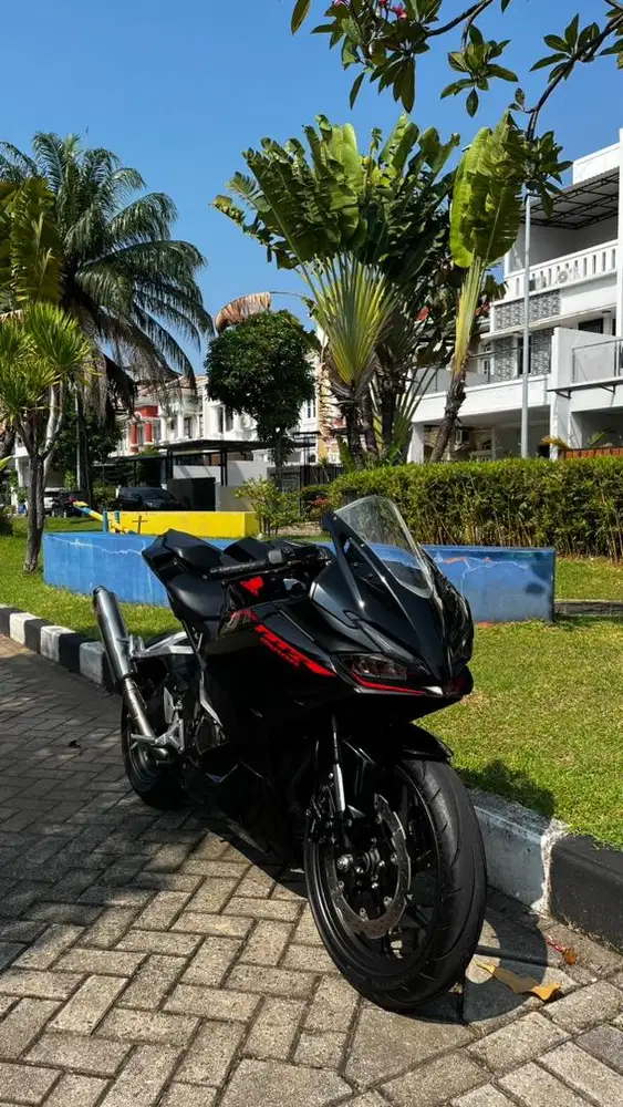 HONDA CBR 250RR