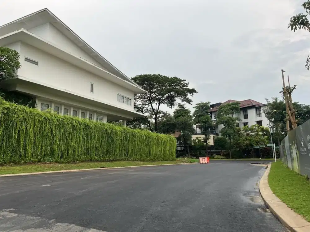 Rumah Hook Full Furnish di Raya Bukit Golf Internasional Hook (Selatan-Barat), Main Road Row 20 Lantai Full Marmer Swimming Pool