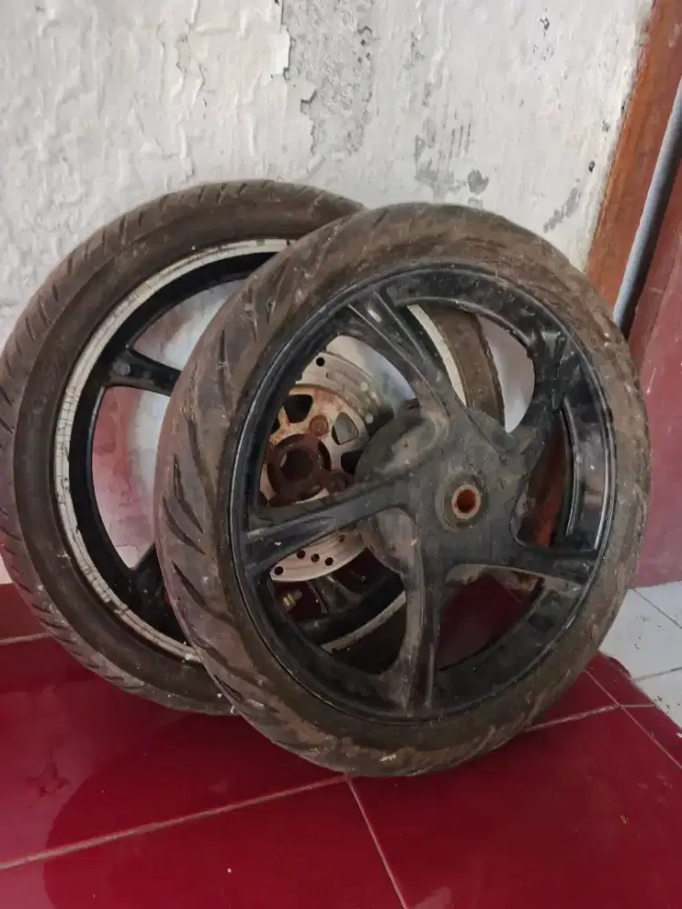 Velg standard Mio R14 Sepasang