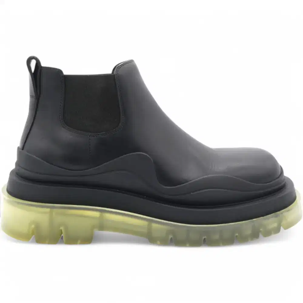 Sepatu bottega Veneta Lug Low Toe chelsea Boot no 39