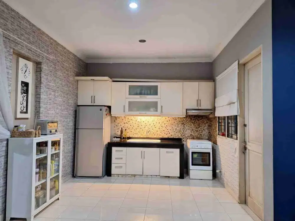 Dijual Rumah Ada Sisa Halaman Belakang Cluster Vineyard - The Green