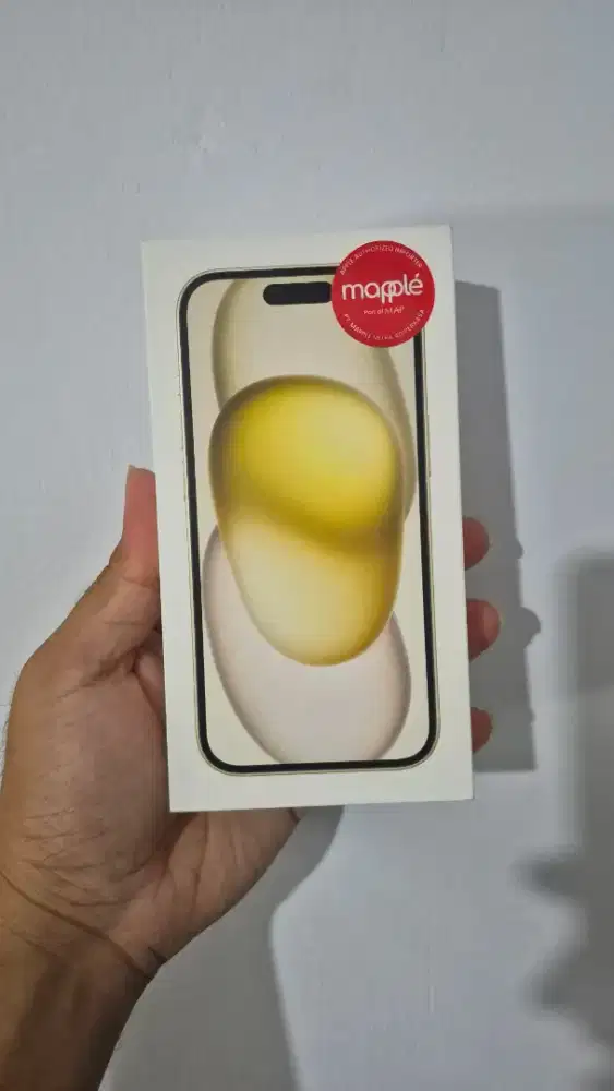 iPhone 15 128gb Yellow New segel resmi digimap