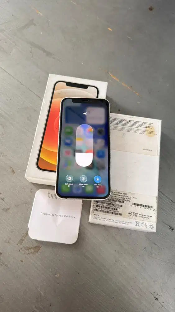 Iphone 12 Mini 64GB White Lengkap Terdaftar