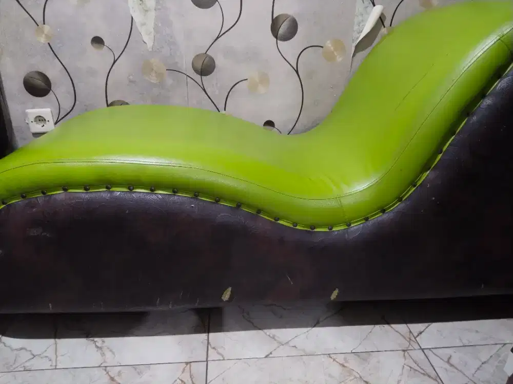 Sofa kamar jarang dipake