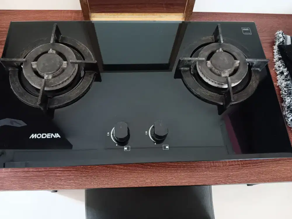 Kompor tanam merk Modena Model BH 5725 BABK