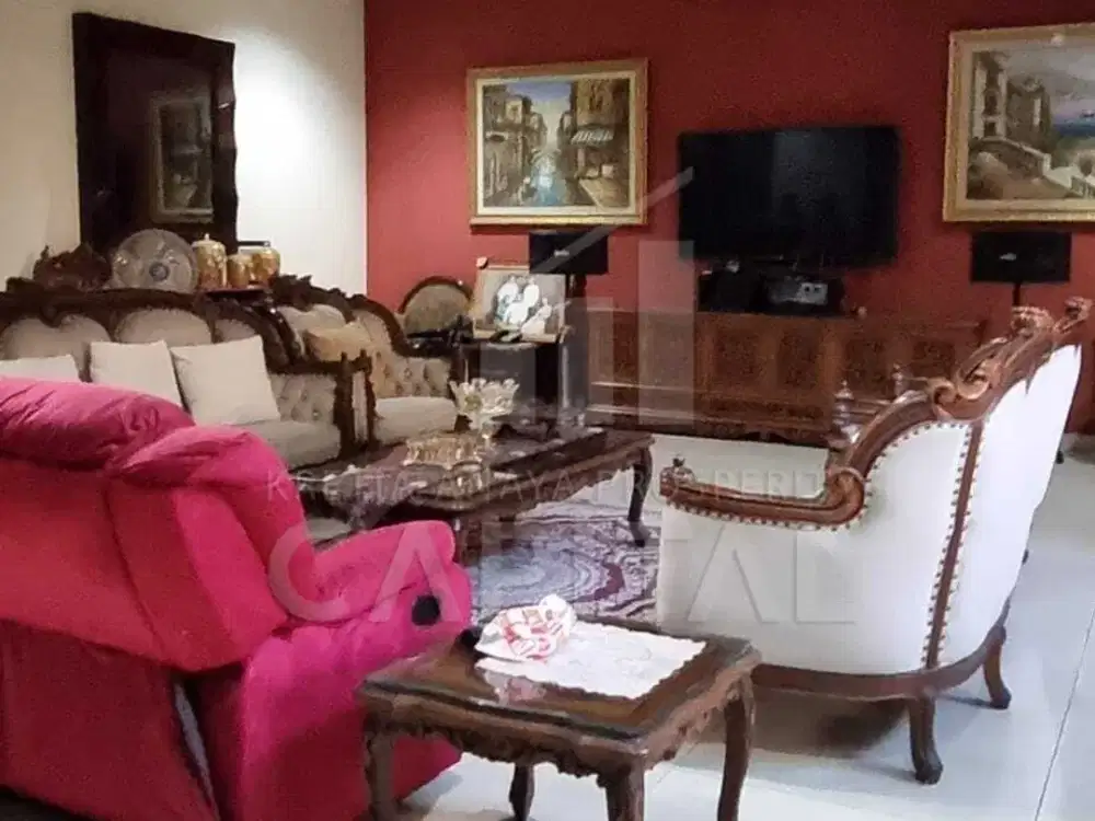 RUMAH MEWAH 2 LANTAI SIAP HUNI BATUNUNGGAL