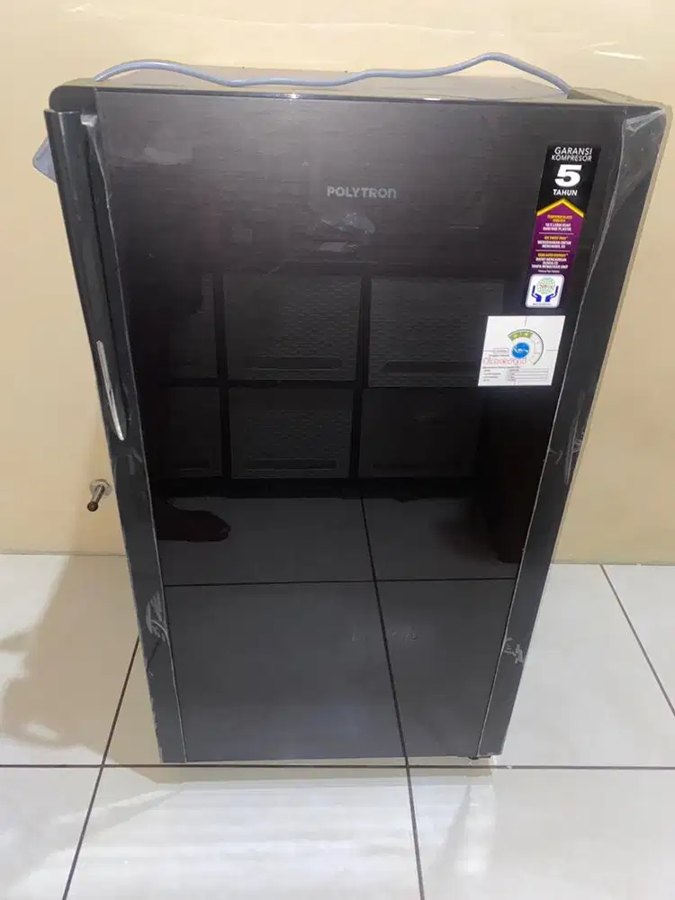 Kulkas polytron