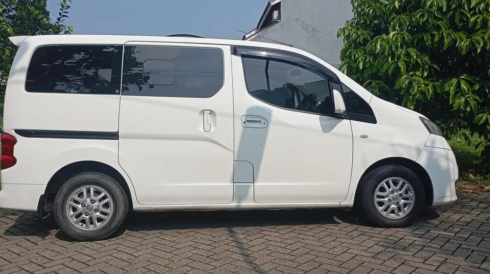 Nissan Evalia 2012 Bensin