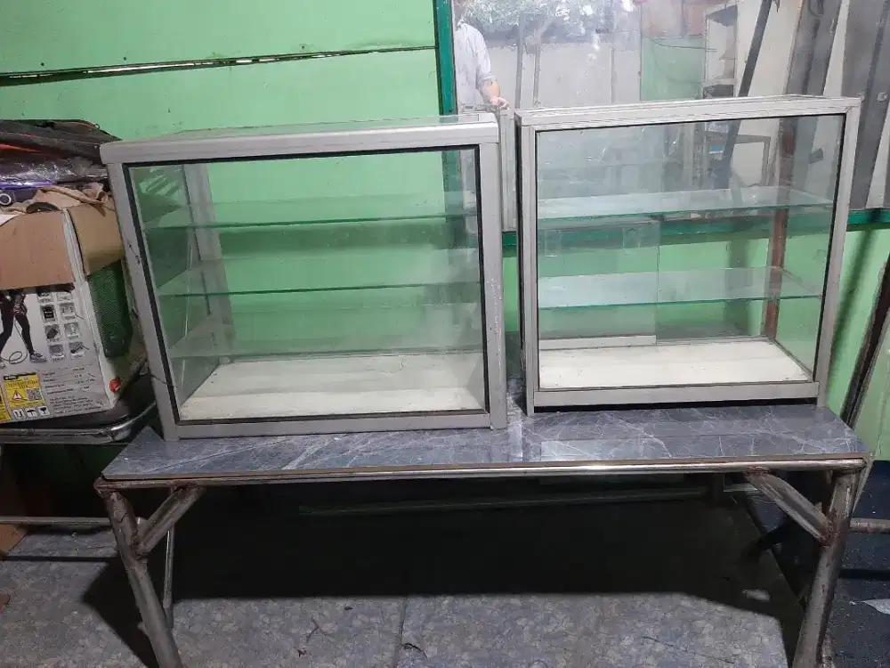 etalase rokok/makanan 2 buah