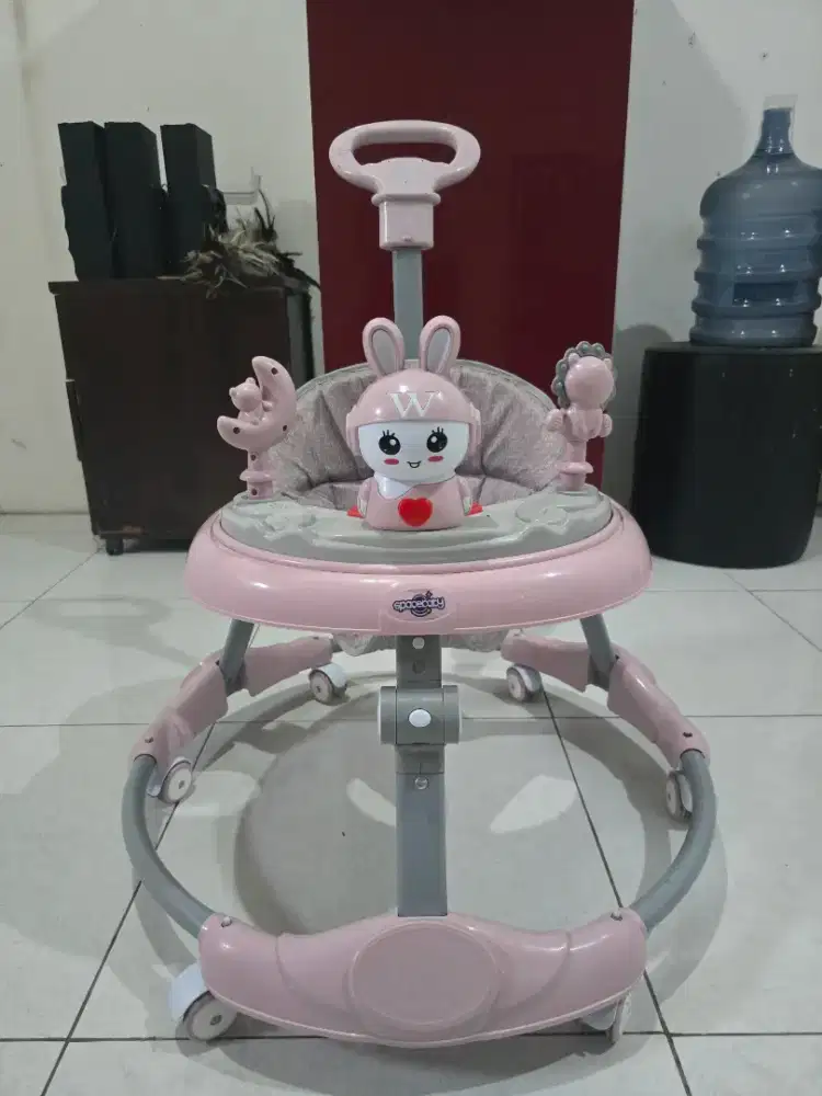 Baby Walker / Appolo / Alat belajar jalan