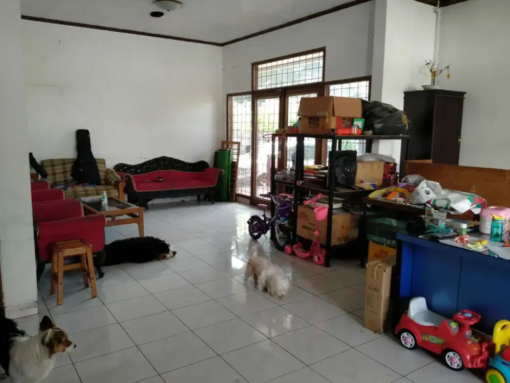 DIJUAL RUMAH DI JL RAYA LEMBANG BANDUNG VY