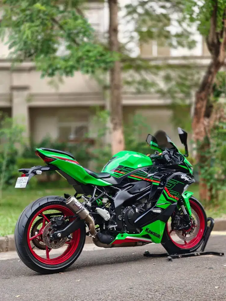 SPORT IDAMAN! KAWASAKI ZX25RR ABS QS KRT 2023 HIJAU KM 6K PAJAK ON