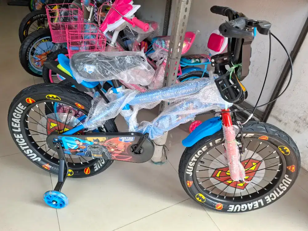 SEPEDA ANAK SEPEDA BMX 18 INCH MORTEIN BATMAN / SUPERMAN BAN JUMBO 3.0