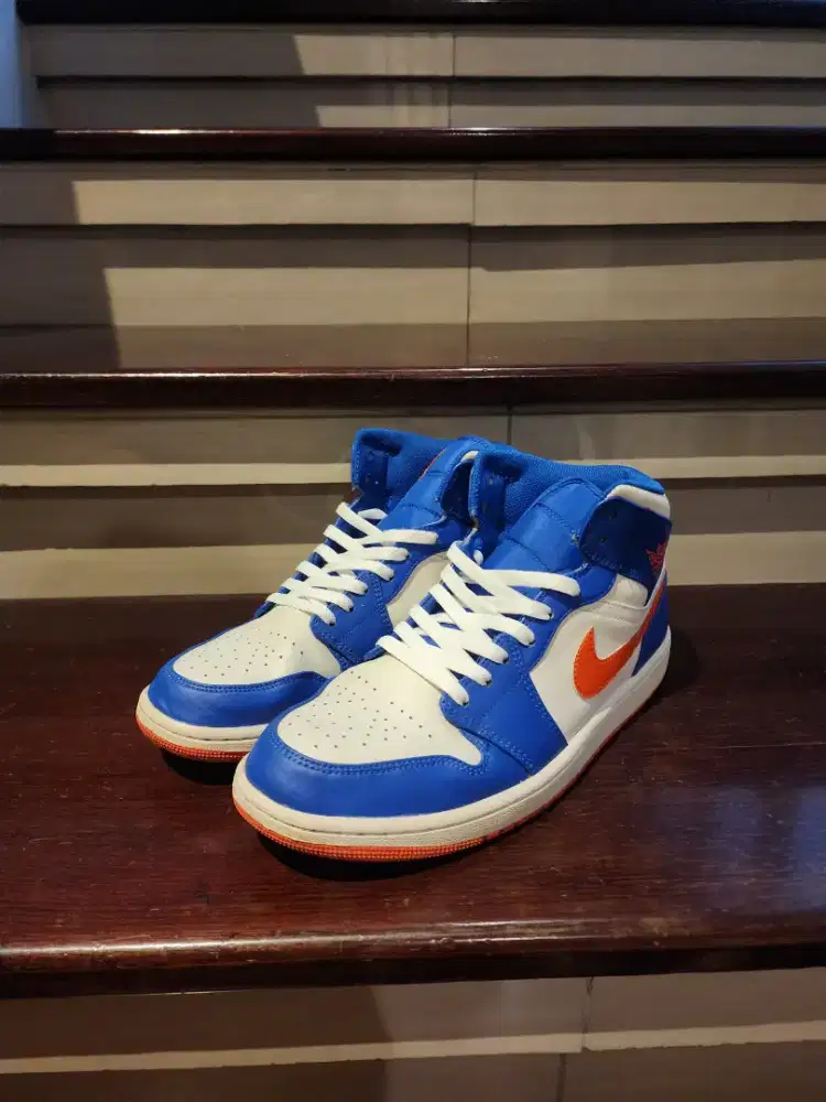 Jual murah: Air Jordan 1 Mid Knicks
