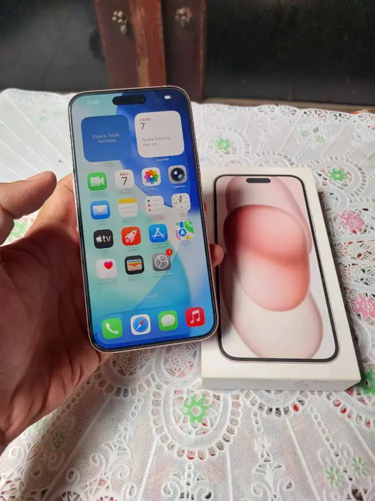 Iphone 15 plus 128gb Batrre 93% resmi Indonesia mulus total