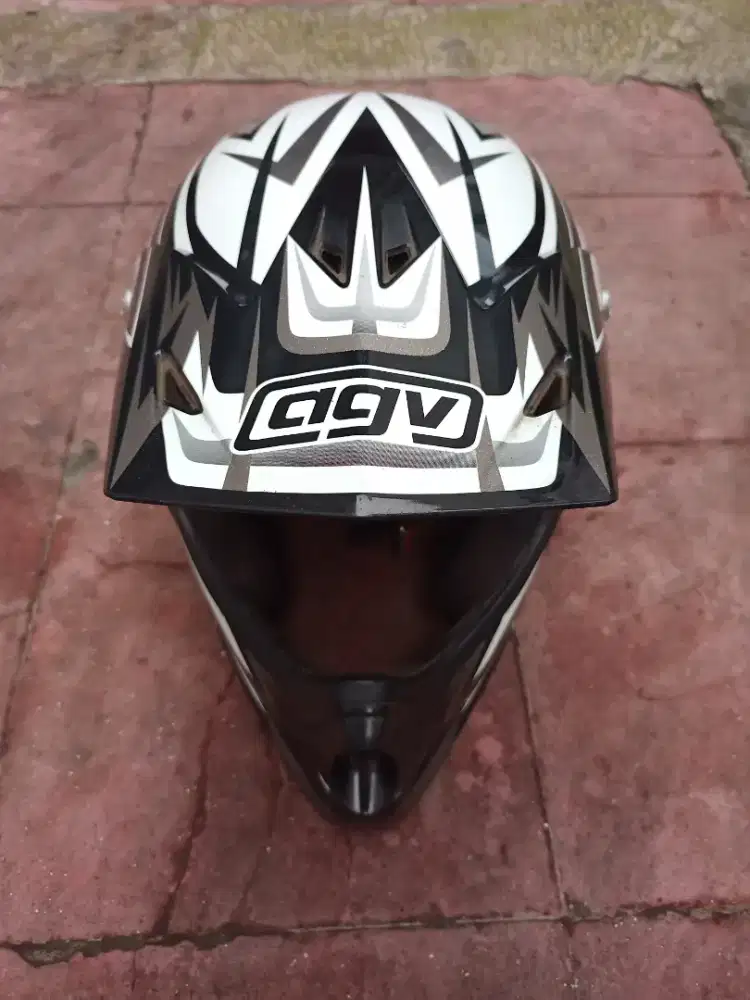 Helm trail agv rc5