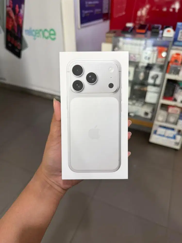 Iphone 17 Promax Silver 256