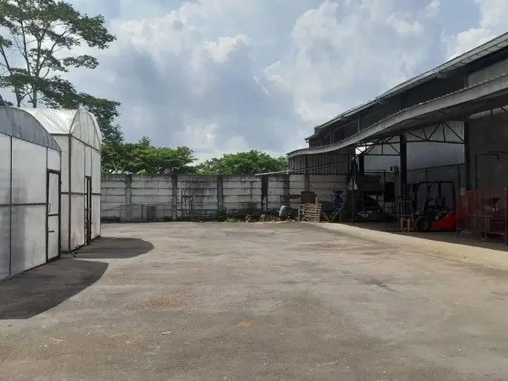 Dijual Gudang Lokasi Super Strategis di Daerah Mungkid - Magelang