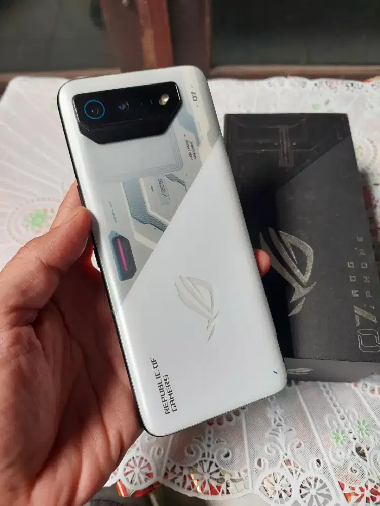 Asus rog 7 jaringan 5G 8/256 resmi Indonesia kondisi mulus total