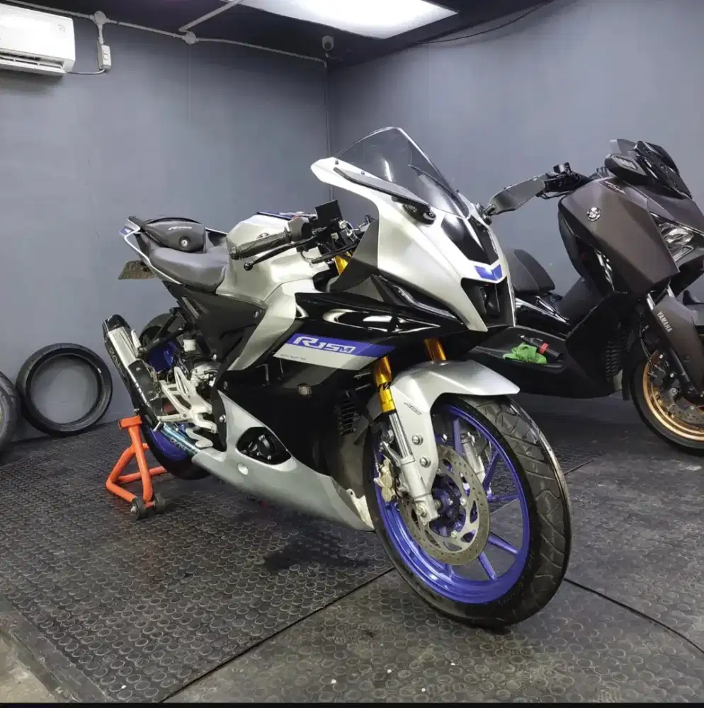 YAMAHA R15 M TYPE ABS