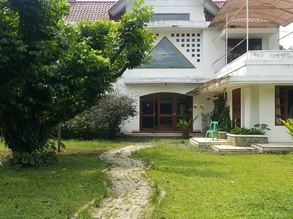 Rumah Mewah 2 Lantai Dengan Halaman Luas Di Pondok Labu Jakarta Selatan