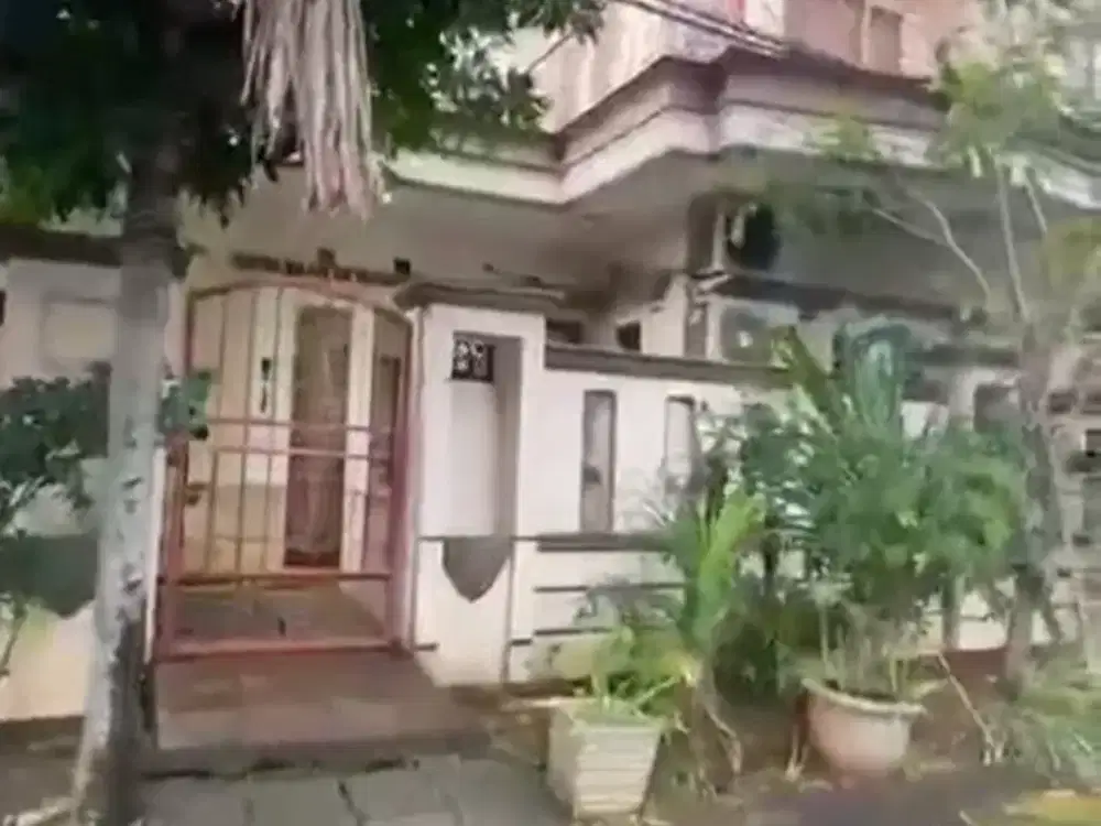 Dijual Rumah Lebar 18 di Cluster Taman Sari Harapan Indah