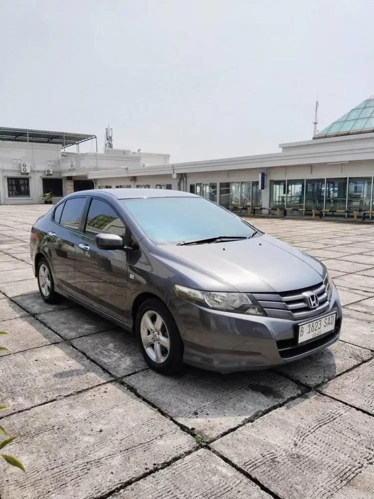 (Tdp 10jt) Honda City 1.5 S AT 2010 Abu  , Tangan Pertama dari Baru