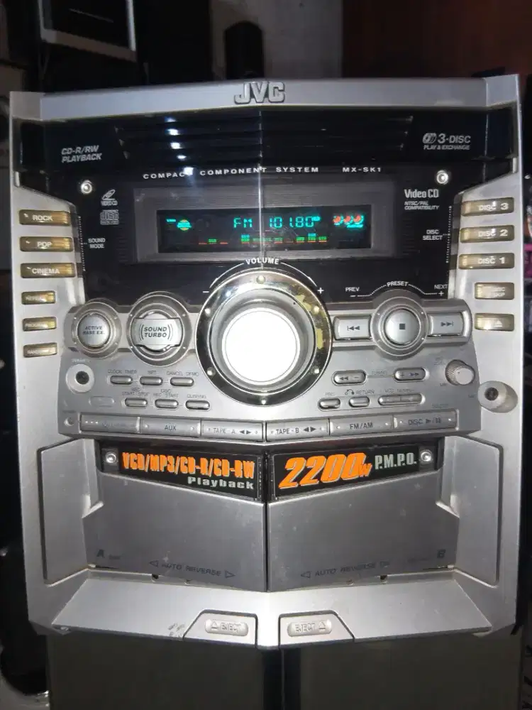 JVC Japan Victor Co Amplifier 2200 watts pmpo, full ori, radio, Aux ok