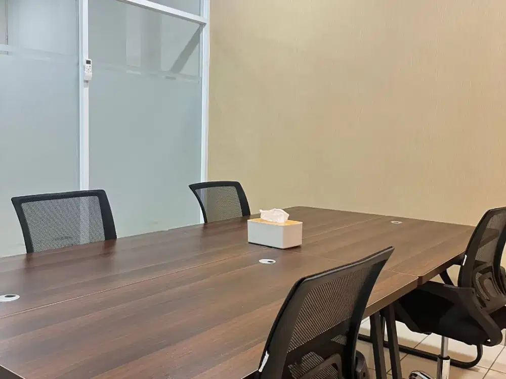 PAKET PER HARI – Coworking Space EasyOffice Ruko Emerald Blok UF 10, Summarecon Bekasi