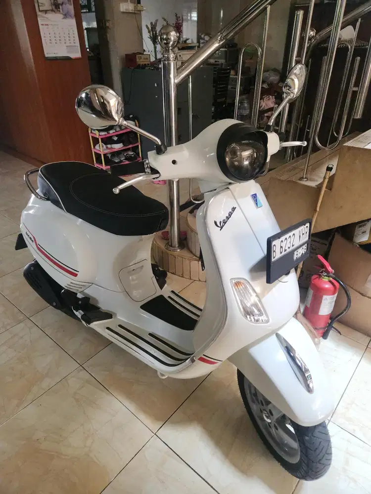 L125 putih L 125 tahun 2013 apik terawat baik gbm