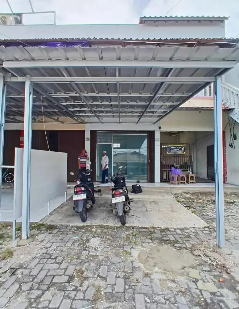 Pasang kanopi baja ringan