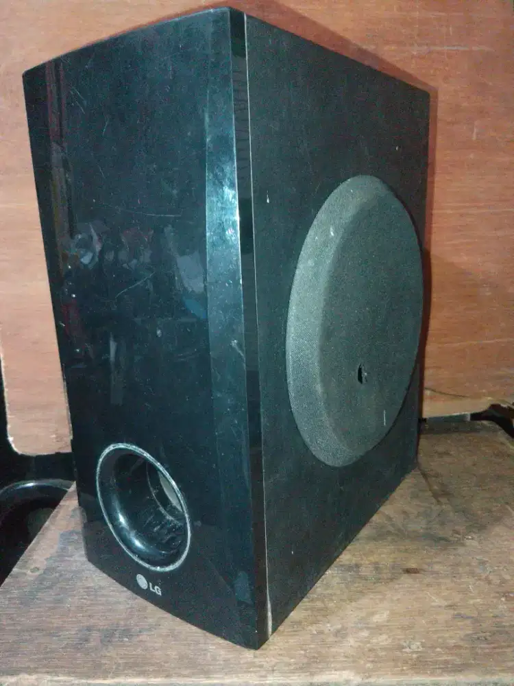 LG Subwoofer 8 ohm, full ori, box utuh, merk Korea