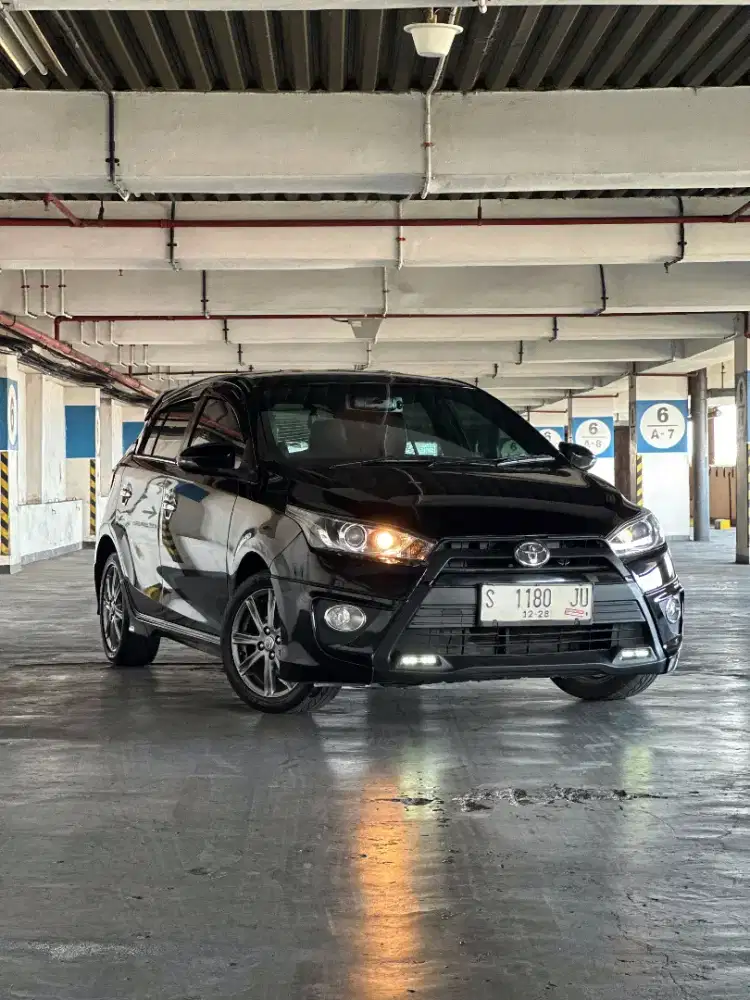 Toyota Yaris TRD Sportivo 1.5 Hitam 2016 Matic / AT ISTIMEWA !!