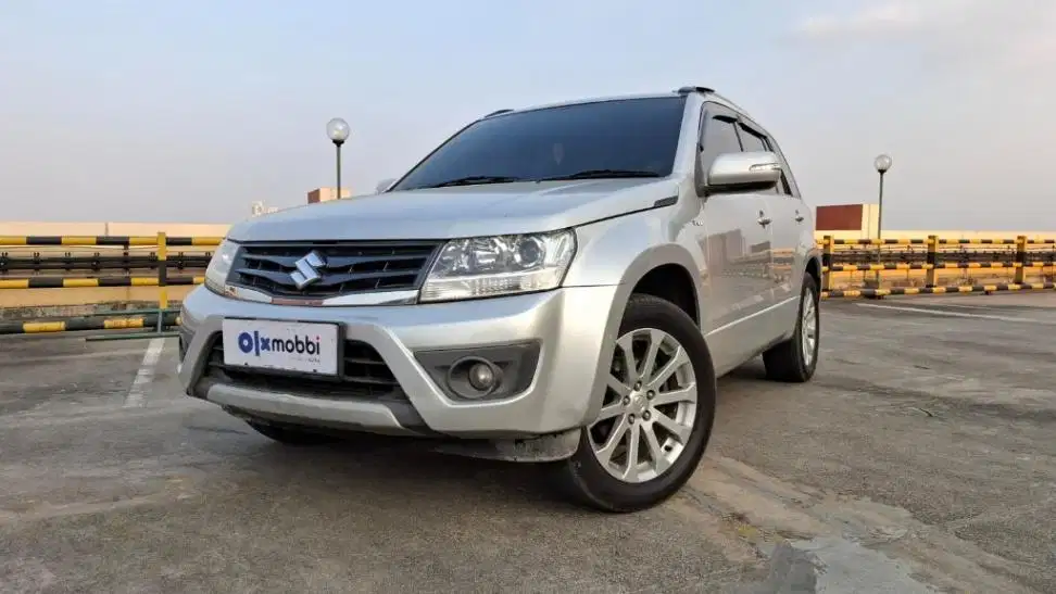 KM Rendah - Suzuki Grand vitara 2.4 Bensin-AT 2016