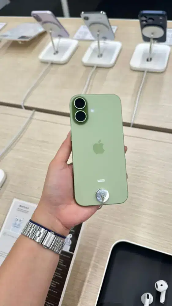CICILAN RINGAN IPHONE 16 RESMI IBOX