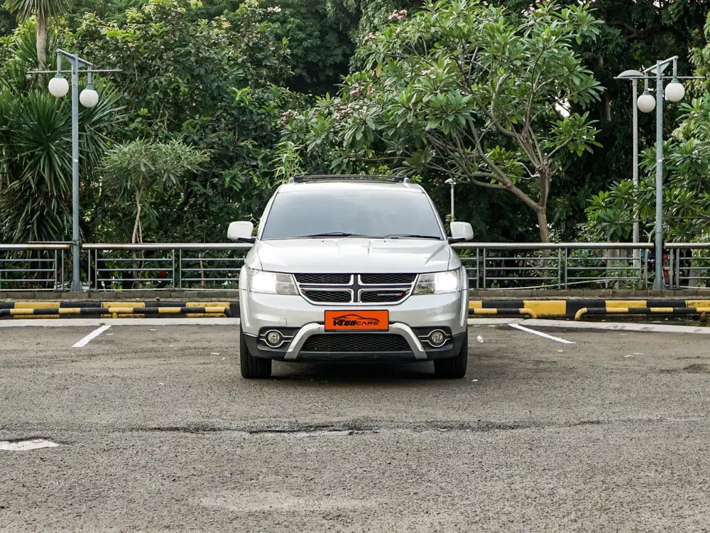 Dodge Journey SXT Platinum 2.4 Matic - Low KM - Sunroof - Couting