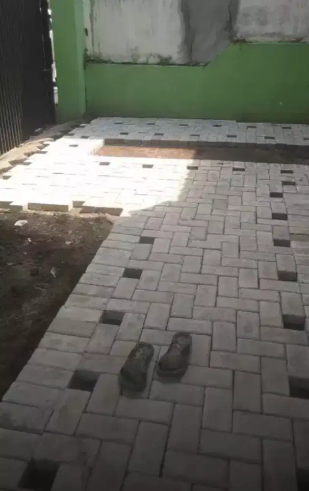 Jasa pasang paving maupun plus bahan