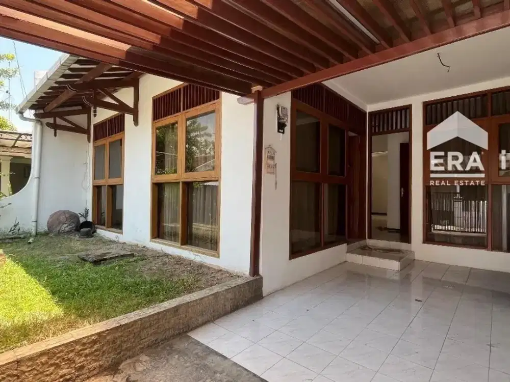 RUMAH DIJUAL DI SOLO DEKAT LUWES GENTAN