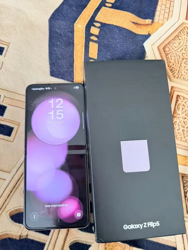 Samsung galaxy Zflip 5  256 lavender