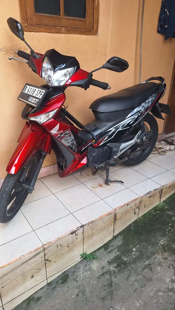 Jual motor Honda Supra x masih mulus