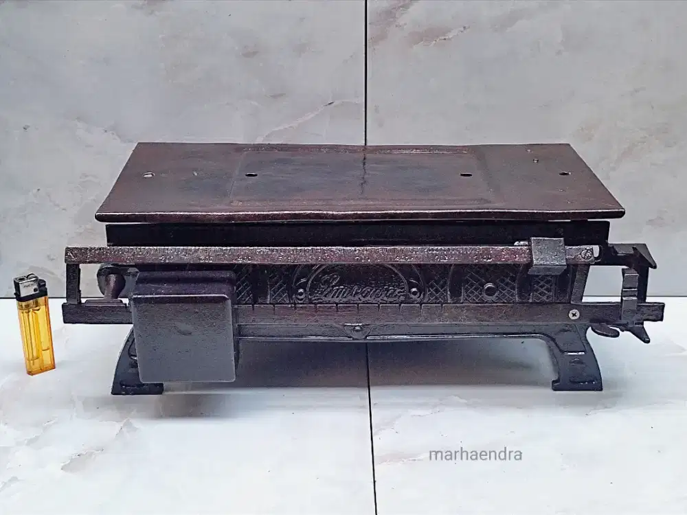 Timbangan meja eropa antik era kolonial jadul vintage kuno