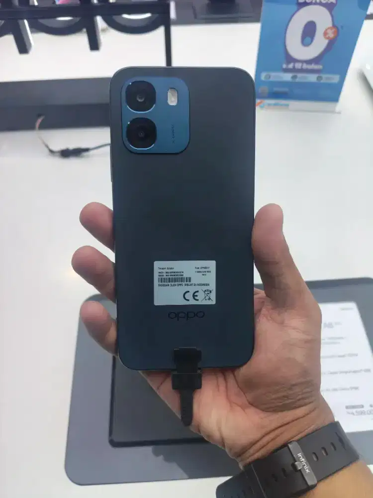 Oppo A6 (NFC) 6/128, 6/256
