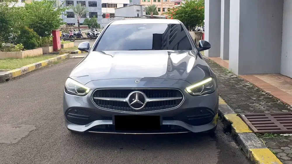 Mercedes Benz Mercy C200 Avantgarde Line W206 Facelift 2022 Like New