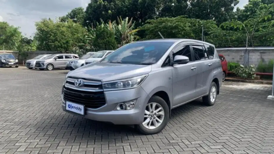 Pajak Panjang - Toyota Kijang Innova 2.0 V Bensin-MT 2017
